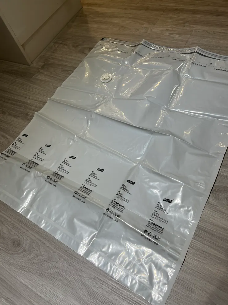 這是我買的最大size，大衣都能放進去真空，省超多空間