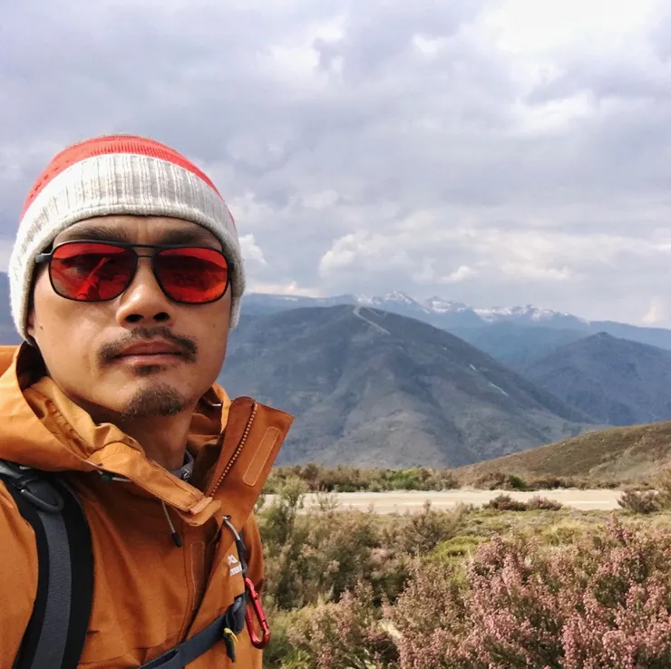 不是每座山都要翻越，有些只是為了提醒你：你還在前進