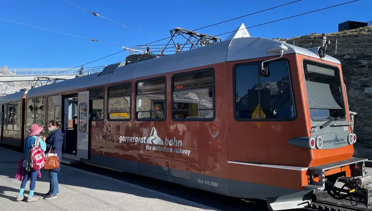 馬特洪峰的列車