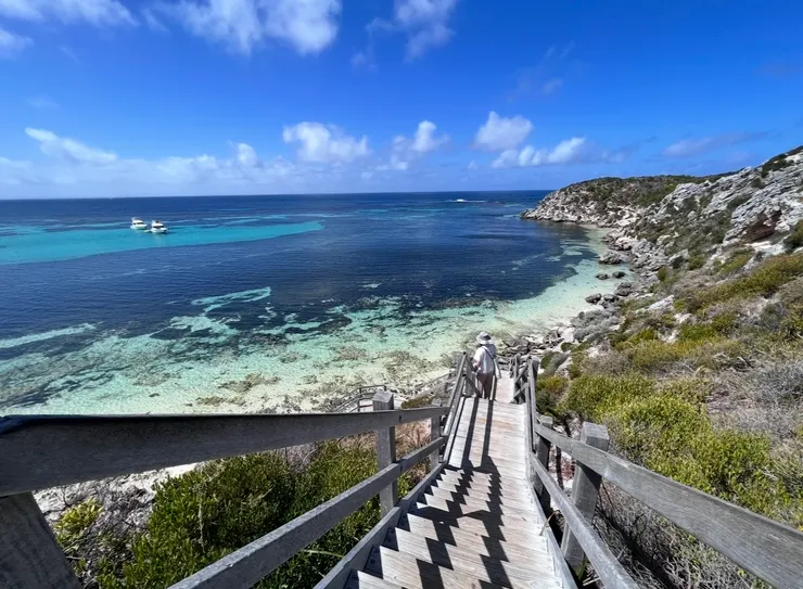 這是我們逛的第一個海灘