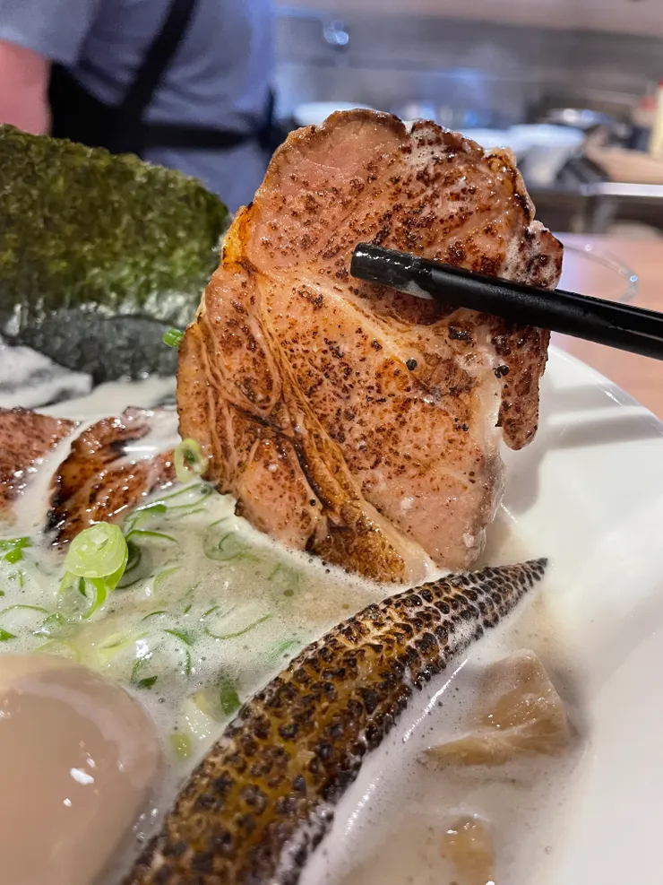醬油豚骨炙燒拉麵/ 260元