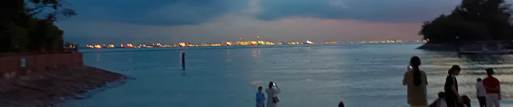 七月之四季的沙龍