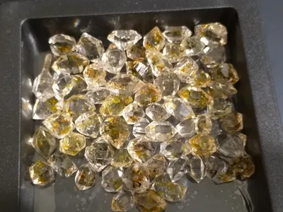 油膽水晶、螢光反應