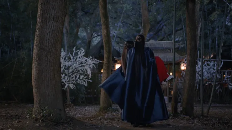 劇版卻改編為沉曄將她抱回去