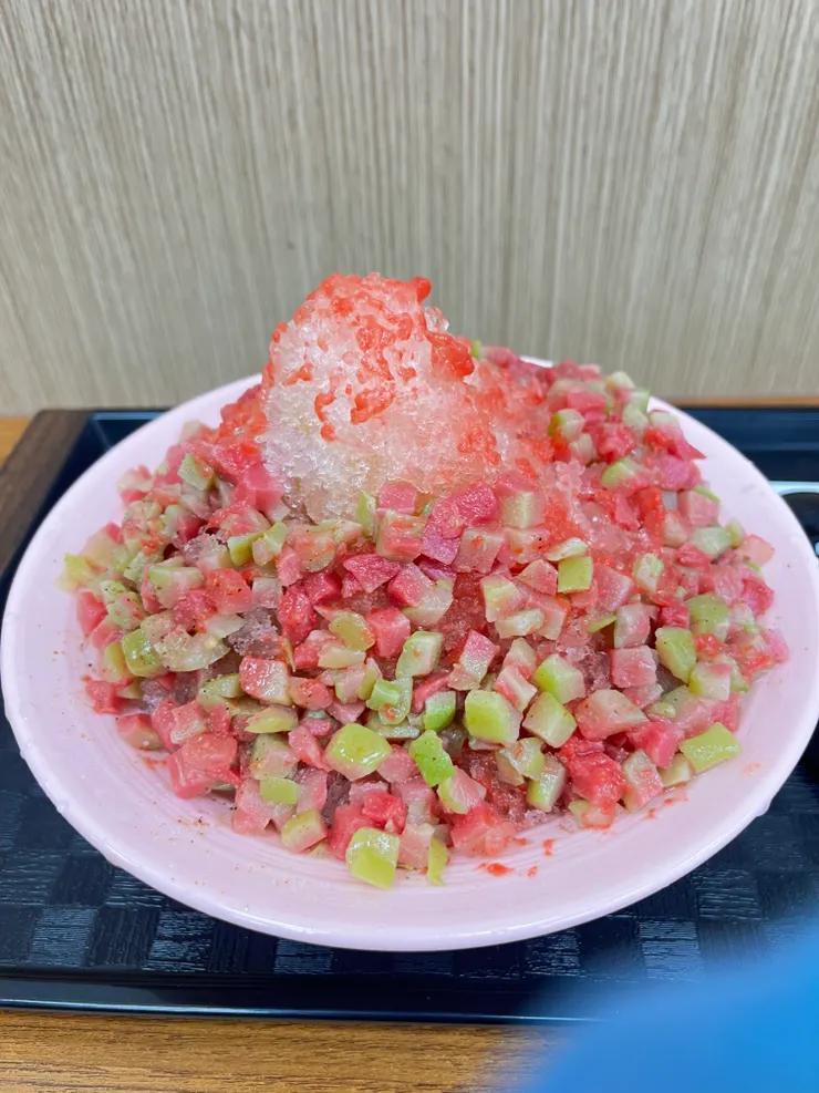 紅寶石芭樂冰 $180