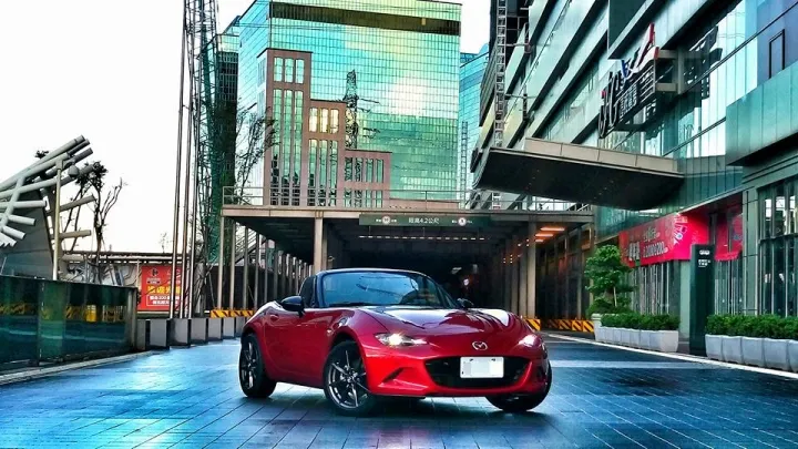 敞篷之樂! Mazda MX-5開箱, 山路操控試駕心得分享