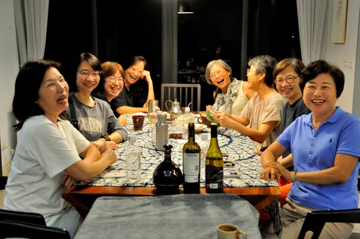 【畢竟沉默多數堅守理性中道是非 好巧的七二六酒聚不妨多喝一杯！早就約好的园筑居月悅酩酒聚，選7/26只為大家都能參加，原未想到是投開票日。】