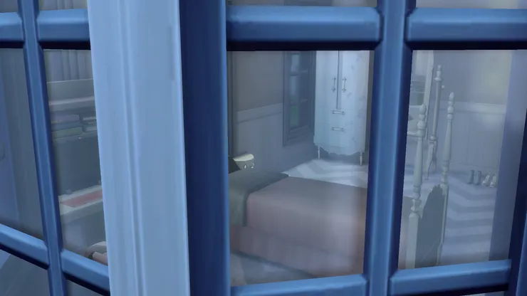 好像沒有安裝窗簾。