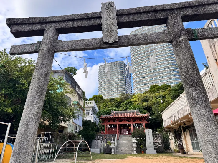 是不是很像鄰家的土地公廟