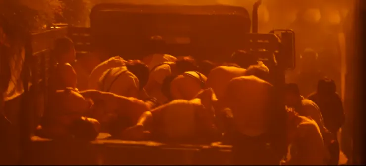 如同牲畜一樣被對待,你願意嗎?