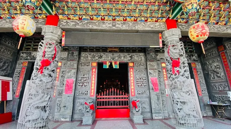 龍柱、石獅雕刻工藝（圖片截圖於網路）