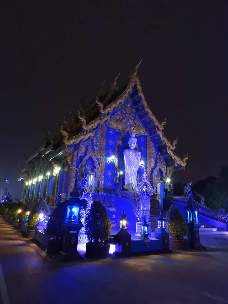 藍廟主殿背面