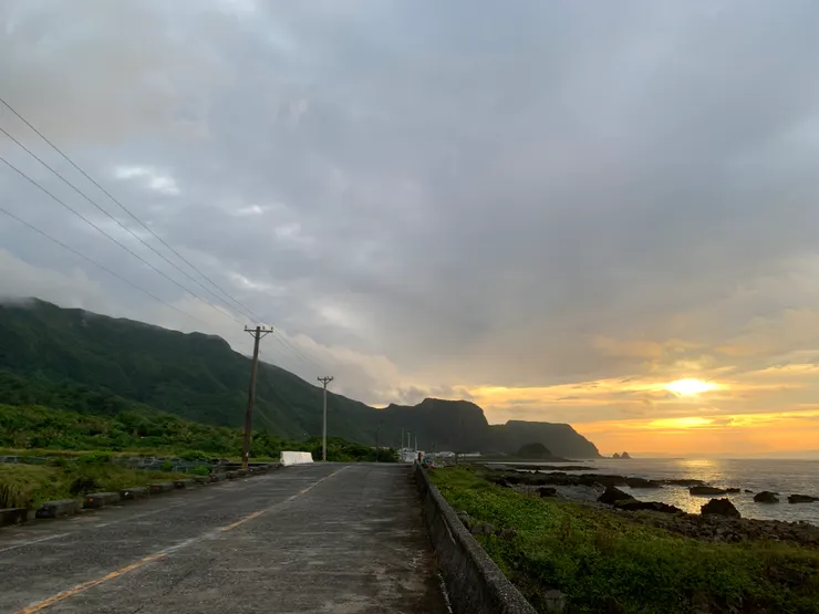 路邊隨拍的景色，當下覺得景色很美，停下機車拍了就走，這就是蘭嶼