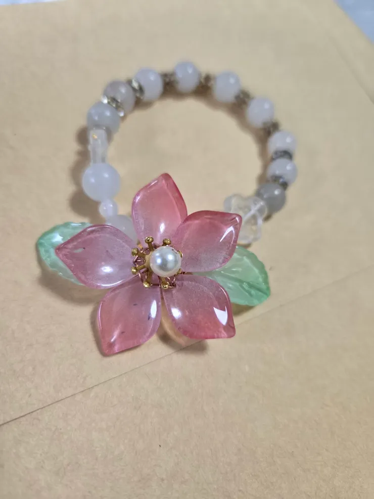 做成串珠手鍊這花的大小是極限