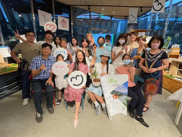 心之谷永續教育園區與荒野保護協會台中分會,每月一次推廣溪流環境教育講座。