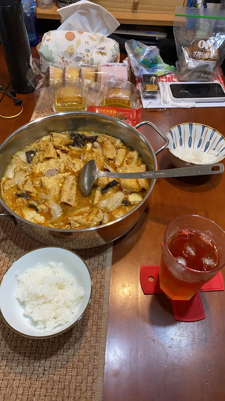 又油又鹹配汽水的大人午餐