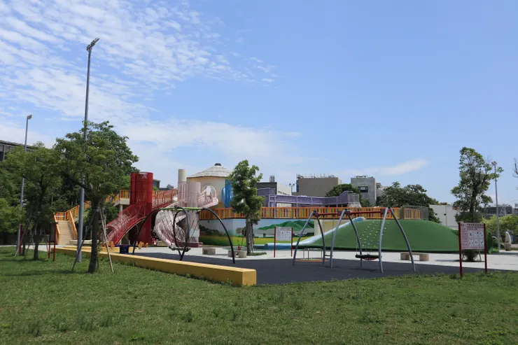 灣麗親子公園全景