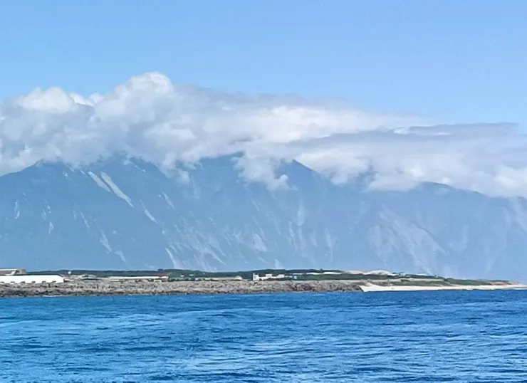 海上看受傷大地，還是很震撼