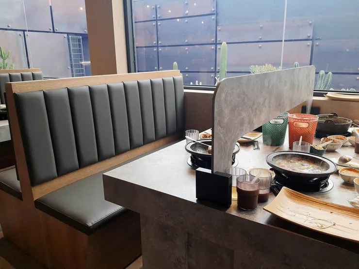 店內使用的活動隔板