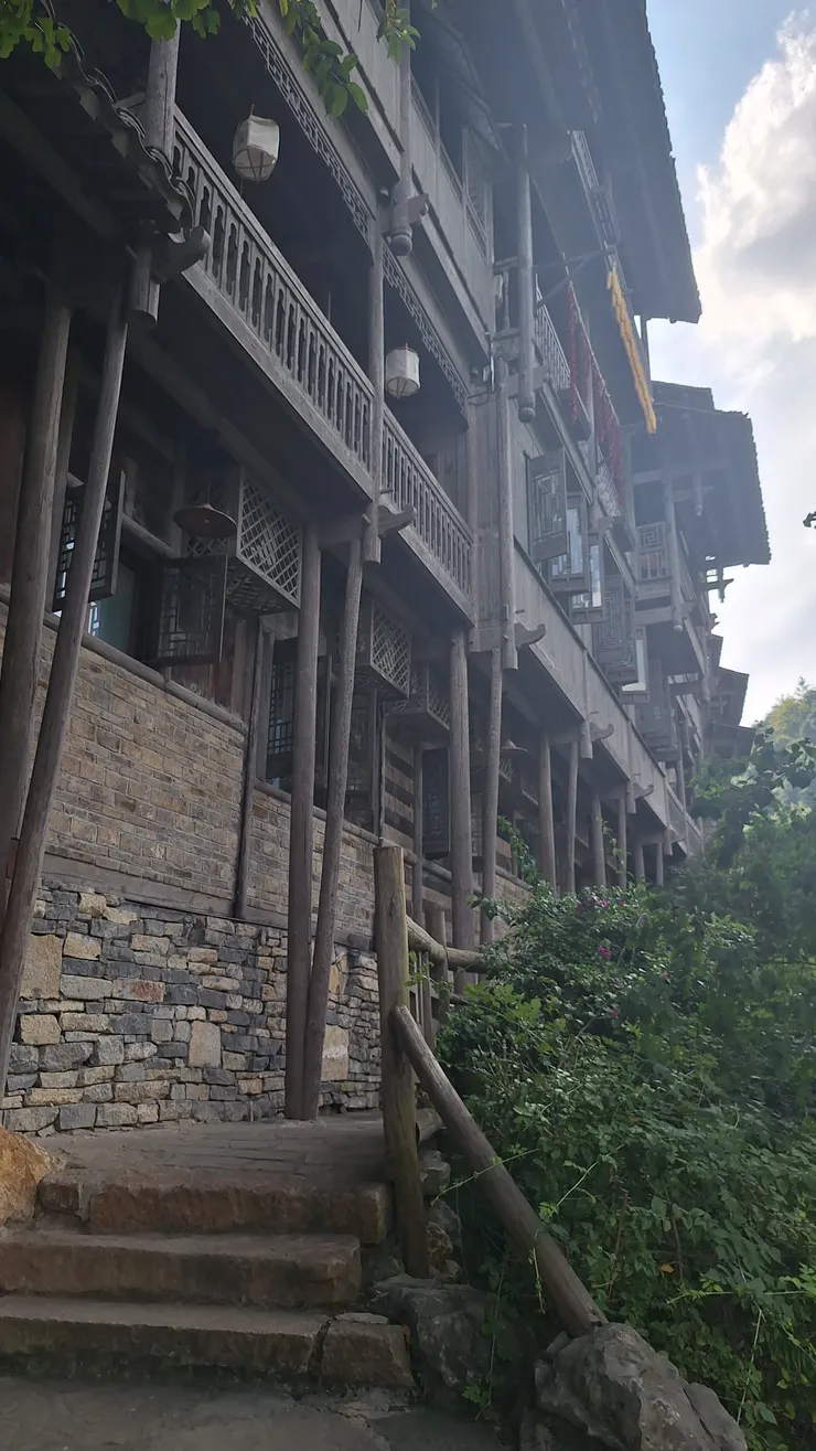 古鎮吊腳樓