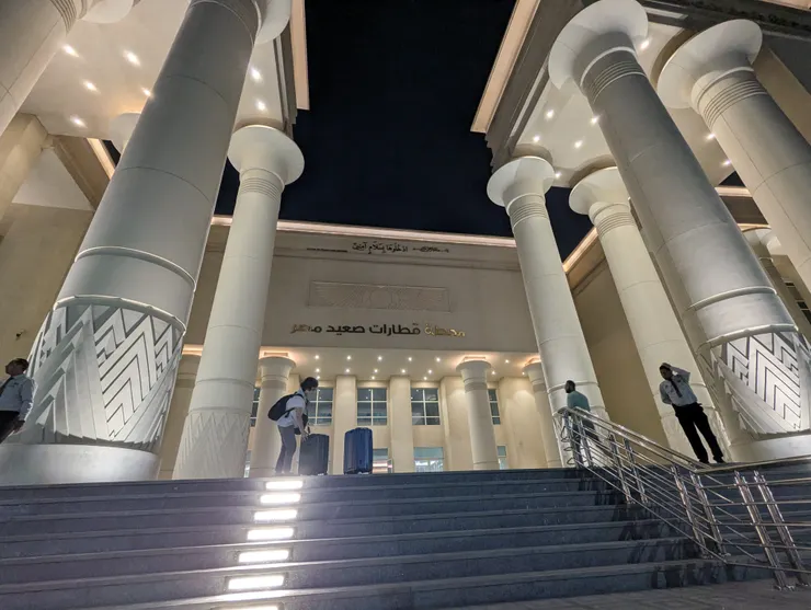 Bashtil - Upper Egypt 火車站，準備從開羅搭臥鋪火車前往阿斯旺(攝於2025年)