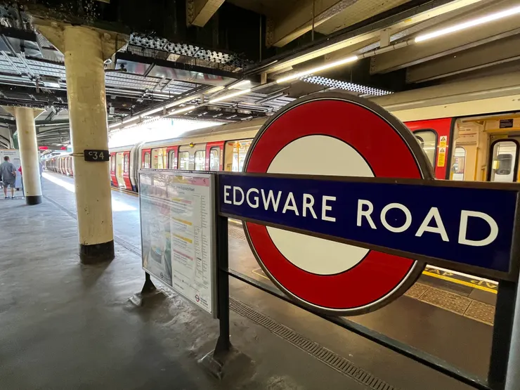 很喜歡穿行在各個地鐵站