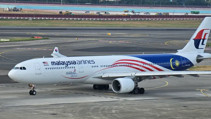 這是馬航的空中巴士A330-300型廣體雙走道客機!