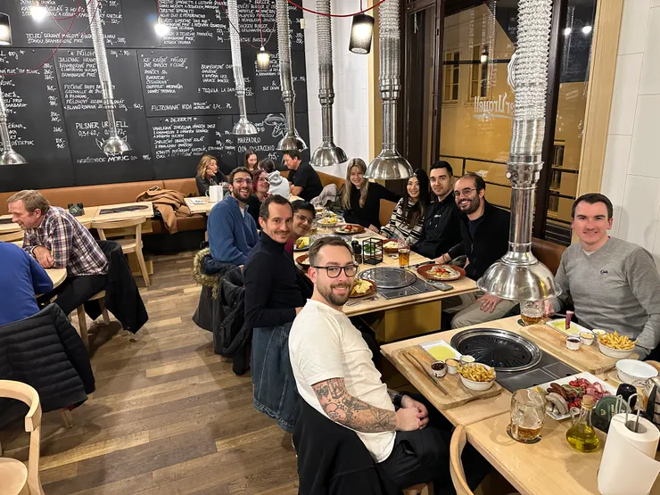 是吧，就是一群臭男生XD