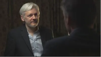 維基解密（WikiLeaks）創辦人朱利安·阿桑奇接受訪問