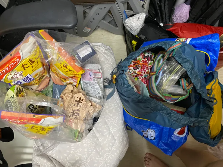 出發前想精簡也精簡不下的包包