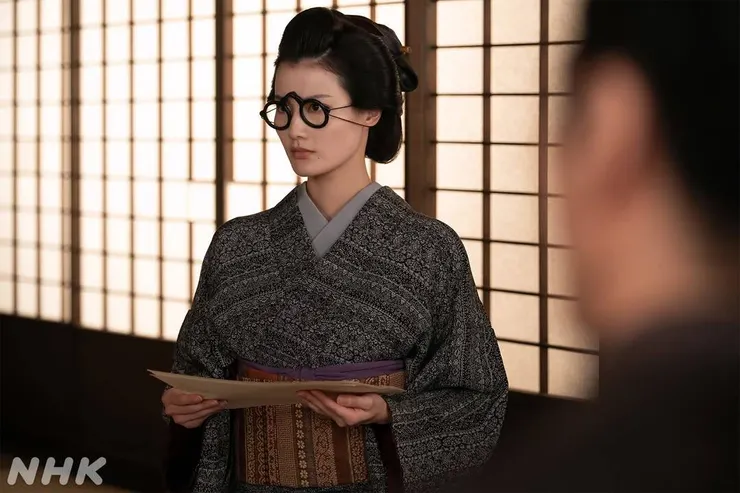 敏銳的阿貞擔心這本書會觸怒官府