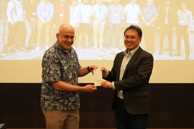 精拓生技成功入選 OIST Okinawa Institute of Science and Technology（沖繩科學技術大學院大學）創新加速器計畫，成為全球僅四支獲選團隊之一，即將進駐沖繩實驗室。（圖片來源：精拓生技 Facebook 粉絲團）