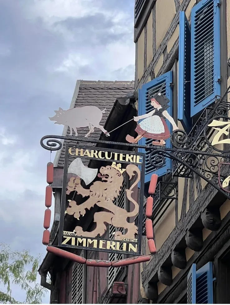 可愛的小豬妹妹