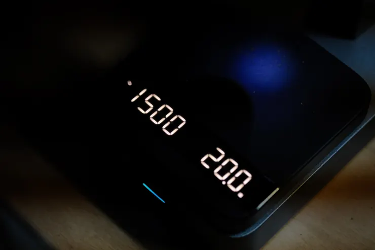 磨豆機底座與秤的尺寸剛好