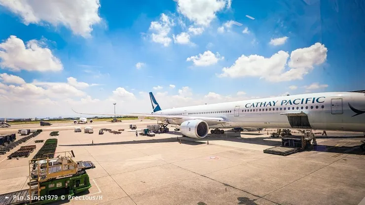 搭乘國泰航空出發