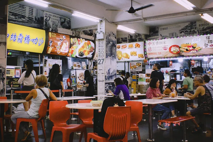 位於新加坡小印度區的結霜橋叻沙(圖片來源:本文作者)