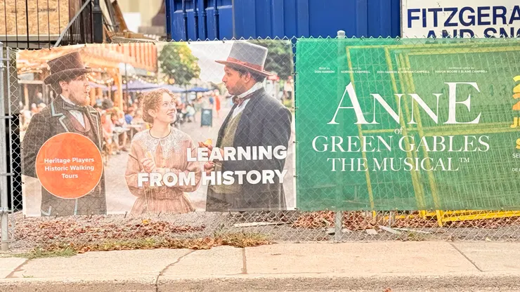 以清秀佳人為當地導覽行程宣傳照