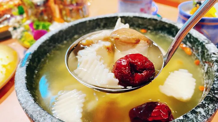 林口海鮮餐廳【拿靠生猛海鮮】媲美海港級料理，節慶聚會推薦餐廳