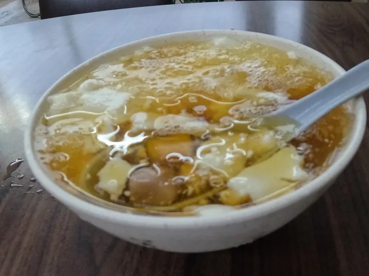 冰冰涼涼的豆花相當消暑。