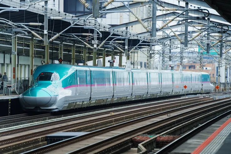 東北新幹線列車E5系