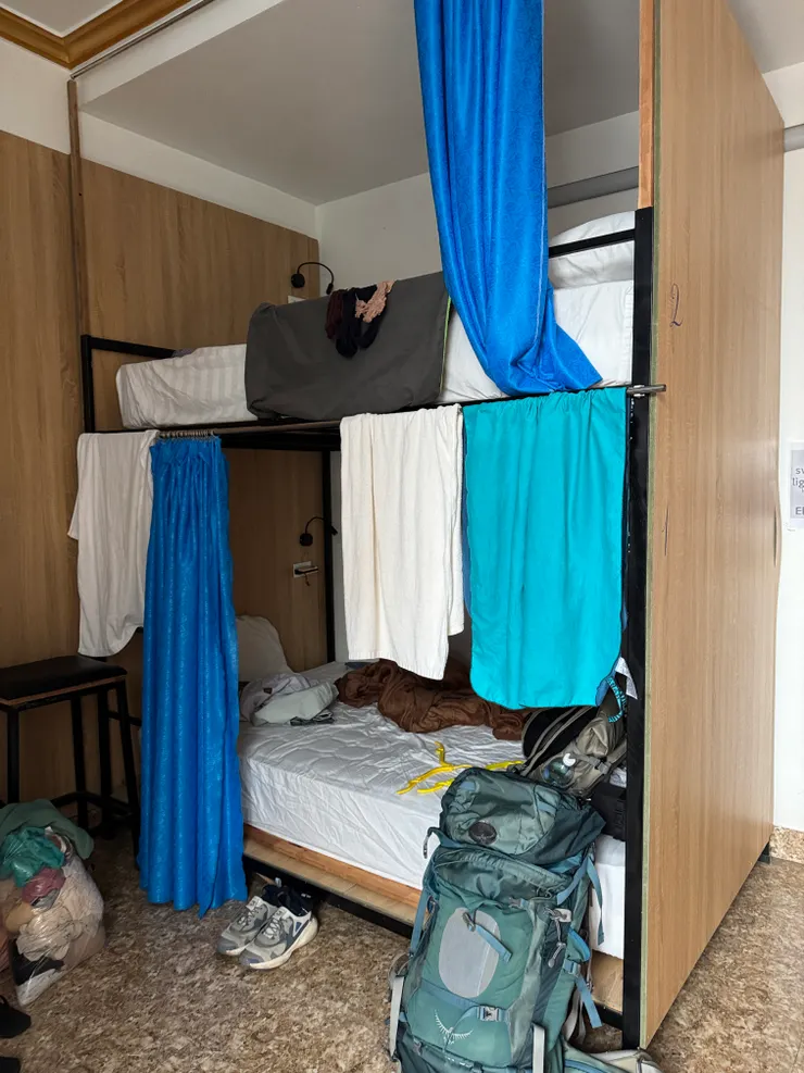 10人混合房的環境