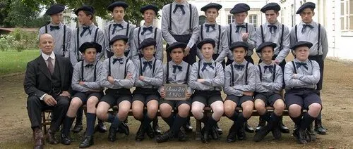 《六個大師的童年》劇照