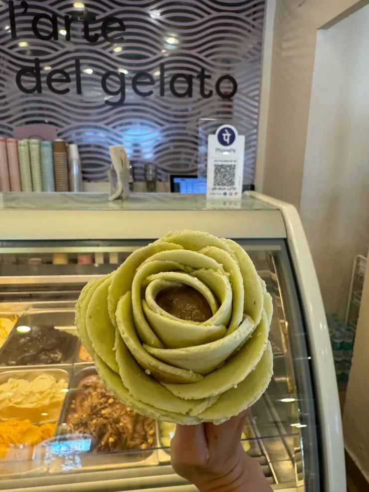 52台幣的玫瑰花冰淇淋