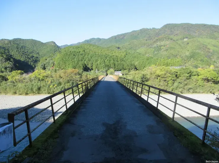 回望水井橋，看看走過的山路