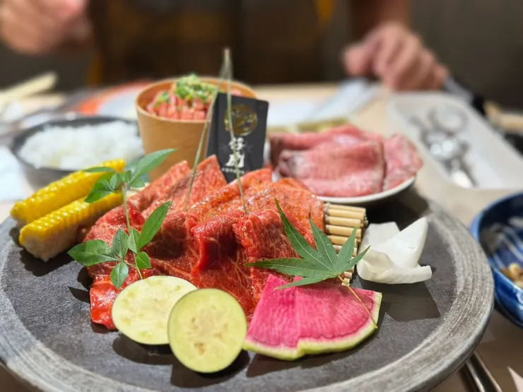 仔虎的牛肉盤幾乎都有先醃製過