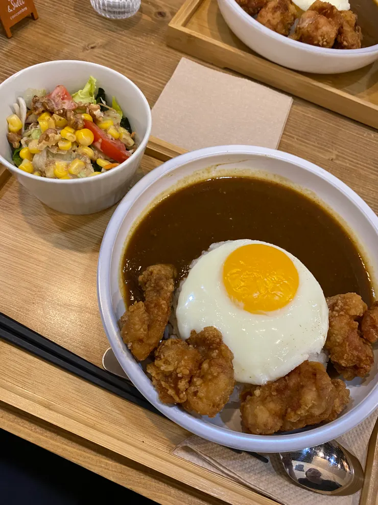 附上騎完腳踏車後的咖喱飯～