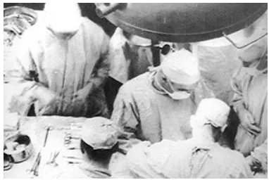 史上第一次腎臟移植成功案例 (圖片來源 : MedCure)