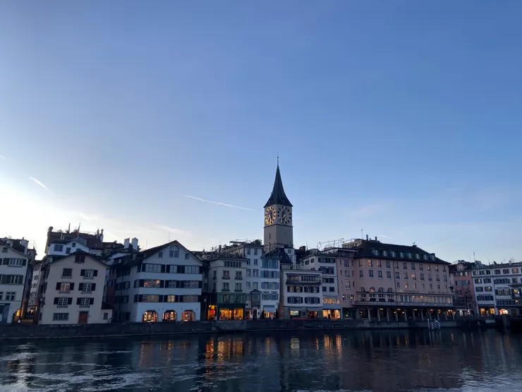 利馬河畔的老城區