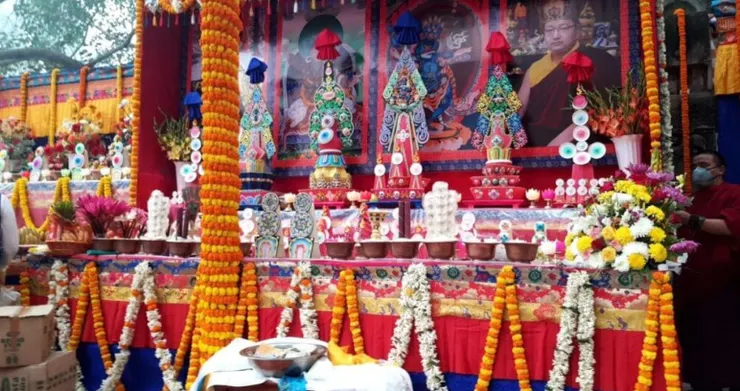 印度菩提伽耶大法會壇城與供品陳設