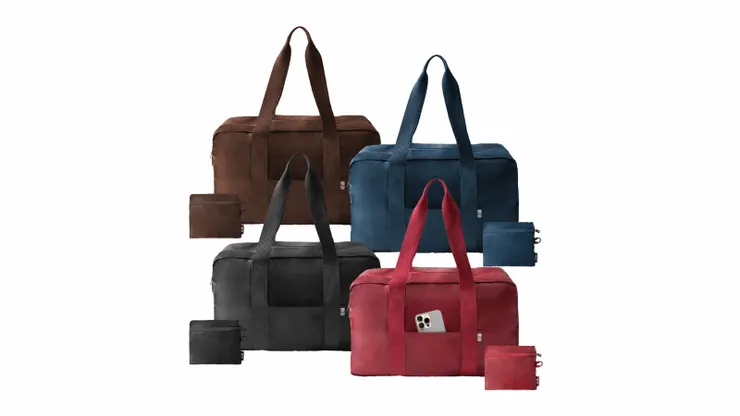 ▲新春特惠第一彈1月30日（五）至2月5日（四）單筆消費滿NT$2,000即隨機贈乙個「馬上好運輕旅袋」